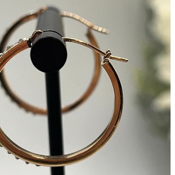 SLC Signed Vintage 14K Yellow Gold CZ Hoop Earrings 1”, 1.1 grams - Picture 8 of 12